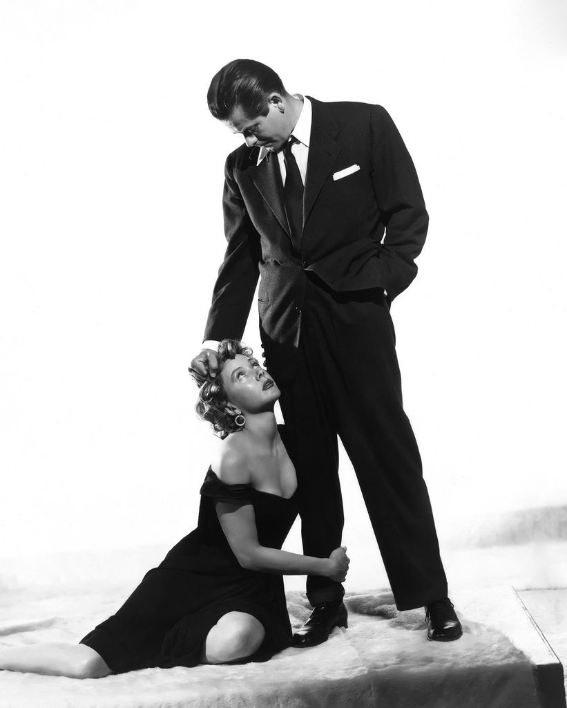 Kadınları Kendine Bağlama Büyüsü 2